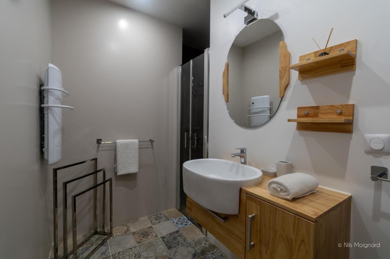 Le Manoir, Appartement Onyx เลอบูร์-เดอัวซ็อง ภายนอก รูปภาพ