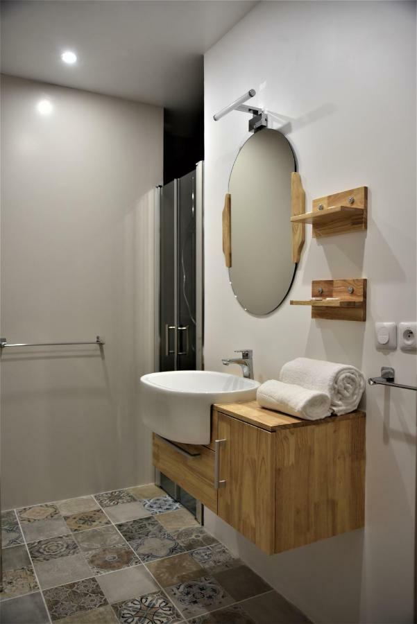Le Manoir, Appartement Onyx เลอบูร์-เดอัวซ็อง ภายนอก รูปภาพ